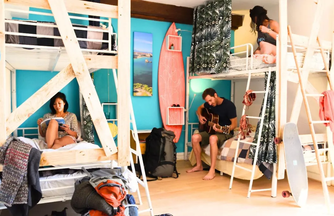 Surf Hostel Biarritz-1