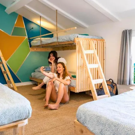 Surf Hostel Biarritz-3